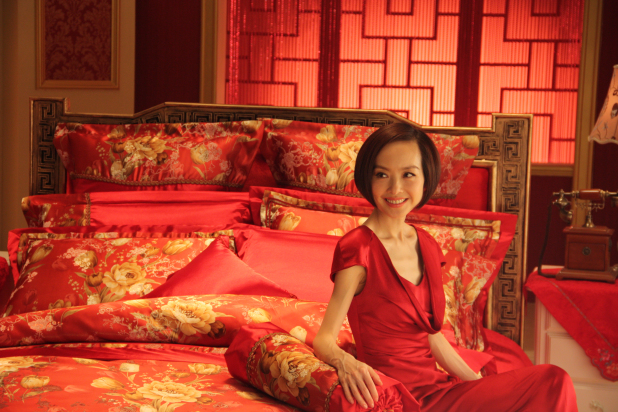 山東星尚明星代言機構成功幫助魯豫代言愉悅家紡